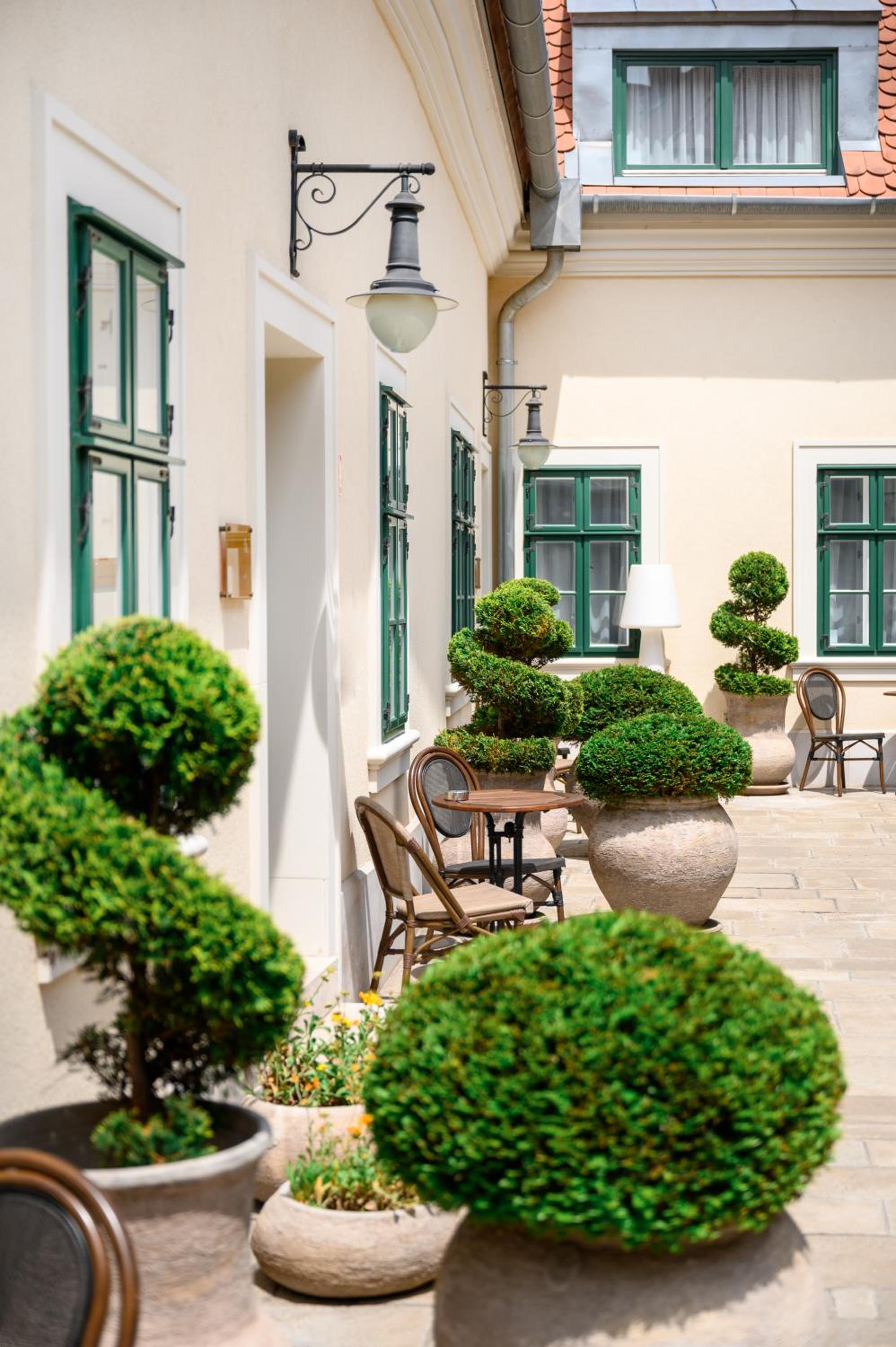 Maison Bistro & Hotel